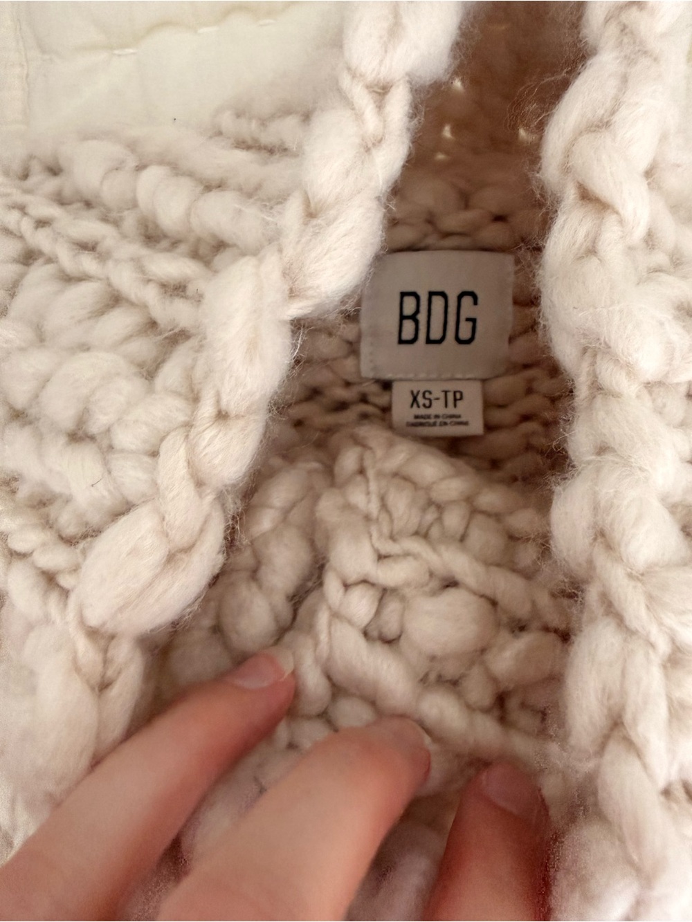 Urban Outfitters Cream Chunky Knit Hooded Cardigan with Button Trim - Picture 3 of 3
